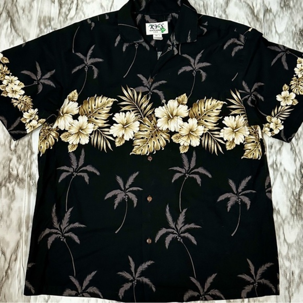 Hawaiian Made Coconut Button Down Short Sleeve Shirt Traditional Style Palm Tree
